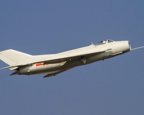 جنگنده Shenyang J-6
