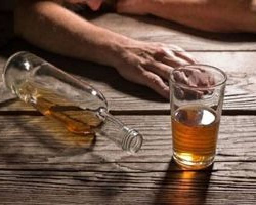 مصرف الکل به جای تریاک در حال افزایش است