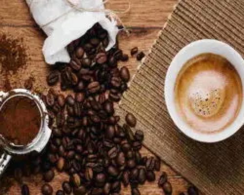 ۴ آسیب شایع نوشیدن قهوه در زمان‌های نامناسب