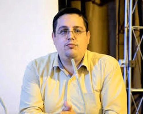 ابوالفضل اقبالی: تنها وظیفه زن، تمکین جنسی است و در هر حالتی باید تمکین کند/ رضایت زن مهم نیست؛ زن حقوق نفقه و مهریه دارد؛ باید تمکین جنسی کند/ ویدئو