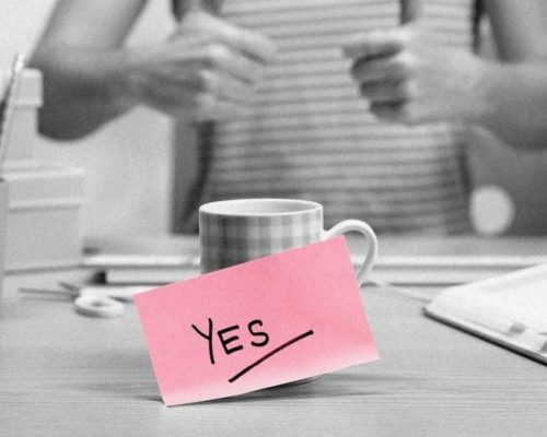 کاهش استرس با تکنیک‌های بداهه‌پردازی تئاتر