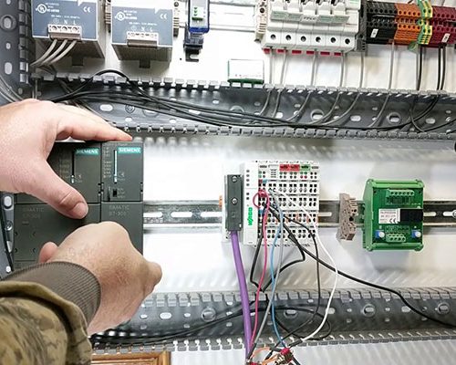 تعمیرات اتوماسیون صنعتی