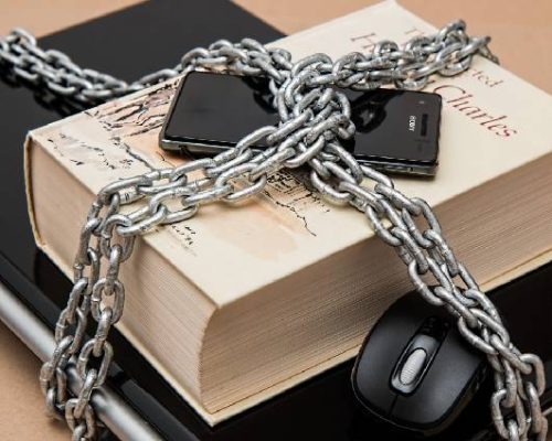 فضای مجازی ،حریم خصوصی در فضای مجازی؛ ۷ راه برای حفاظت از آن ،حریم خصوصی در فضای مجازی چیست؟ ،قوانین حریم خصوصی در فضای مجازی