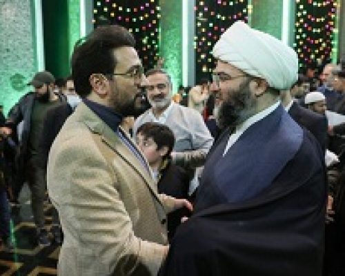 بازدید حجت‌الاسلام قمی از پشت صحنه برنامه‌ «محفل»