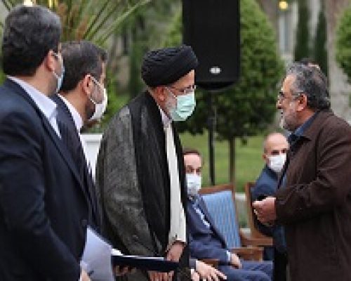 خوشا به حال آیت الله رئیسی كه از هیچ رنج و محنتی نهراسیدند