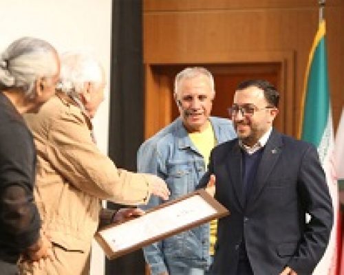 سال ۱۴۰۴ سال حمایت از تئاتر است