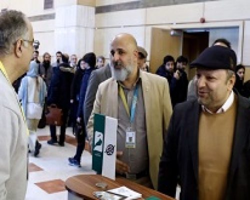 نوروزپور: جشنواره فیلم فجر امسال، ویترین همدلی و بازگشت هنرمندان است