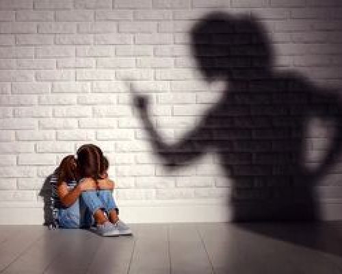 اگر این ۱۰ تا رفتار را دارید یک والد سمی هستید