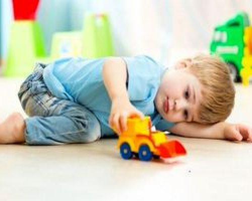این پدران سلامت کودکان را به خطر می اندازند