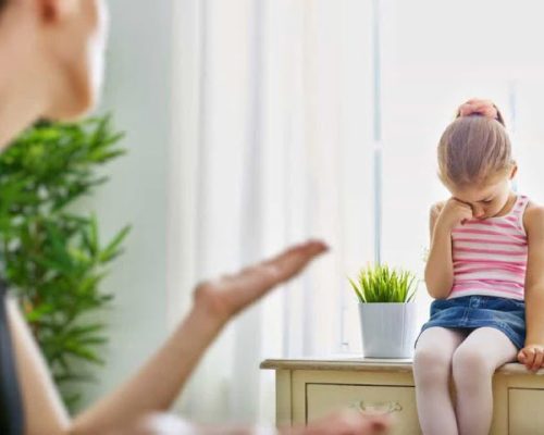 تحقیر یکی از انواع تنبیه کودک