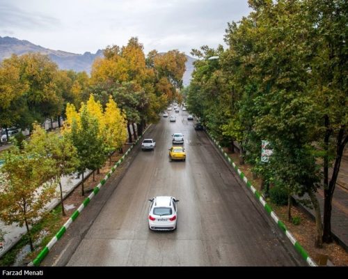 در هوای بارانی چگونه رانندگی کنیم؟