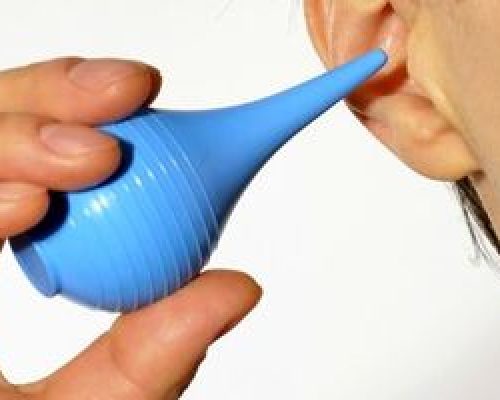 بعد از حمام گوش را تمیز کنیم یا نه؟