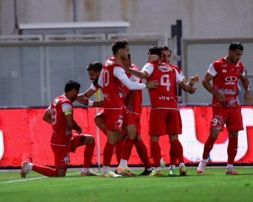 صدرنشینی پرسپولیس با دریبل زیدانی