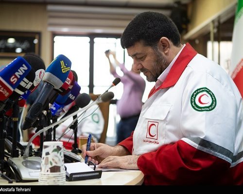 عزل 3 مدیر پس از استفاده از بالگرد هلال احمر در خرم‌آباد