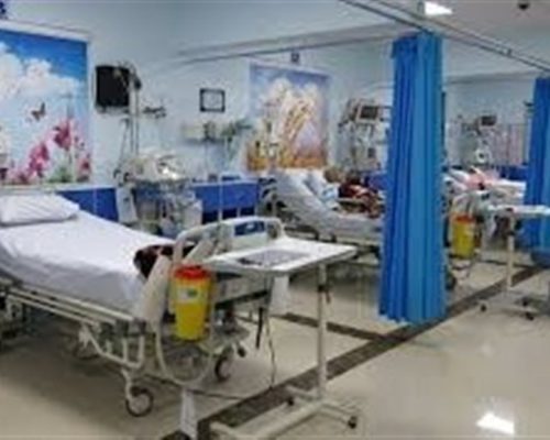 واکنش وزارت بهداشت به جابه‌جایی بیمار با پتو در بیمارستان امام حسین(ع)