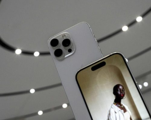 فروش خوب آیفون 15 پرو مکس، تاریخ تحویل این گوشی را به تعویق انداخت