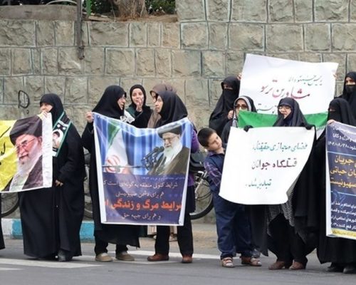 صحبت‌های یکی از افراد حاضر در تجمع علیه رفع فیلتر: فضای حریم زناشویی  در اینستاگرام آمده است/ ویدئو