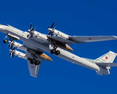 بمب افکن Tupolev Tu-95