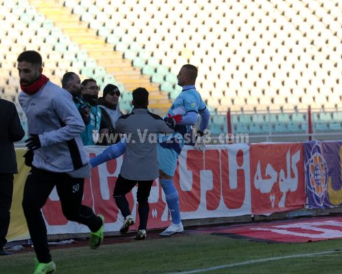 لک در می کس دز ون: عکاس هوادار نیست