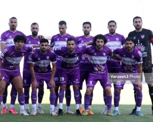 مربیان جوان تقسیم امتیاز کردند