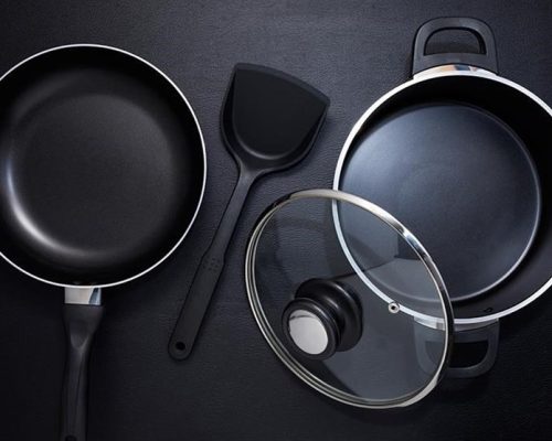 استفاده از مواد سمی برای بازسازی ظروف تفلون در مراکز غیرمجاز