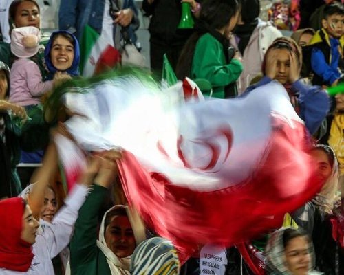 موافقت با حضور تماشاگران زن در بازی ایران و کره شمالی در مشهد