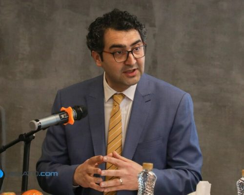 نیاز به ارتباط بین‌المللی داریم