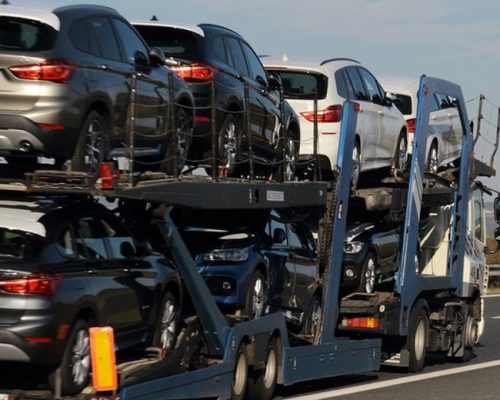 واردات خودرو و بیش از سی هزار خریدار بلاتکلیف!