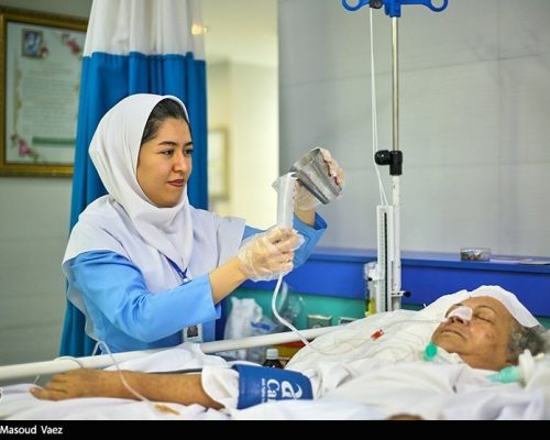 ورود مراکز غیرمجاز به خدمات مراقبت پرستاری از سالمندان
