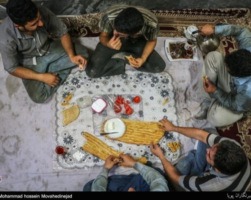 وزارت بهداشت: تعیین "سبد غذایی برای مشاغل" فاقد مبنای علمی است/ هنوز سبد غذایی جدیدی تدوین نشده
