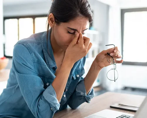 چرا عصرها سردرد می گیرم؟