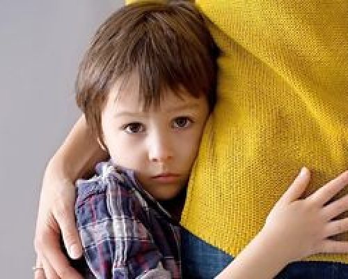 چگونه به کودکان درباره اخبار جنگ، آرامش بدهیم؟